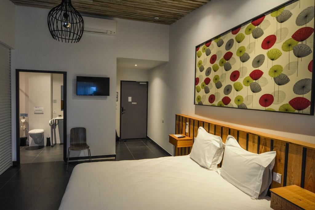 Cit'Hotel Le Relais Du Boisniard Chambretaud Rom bilde